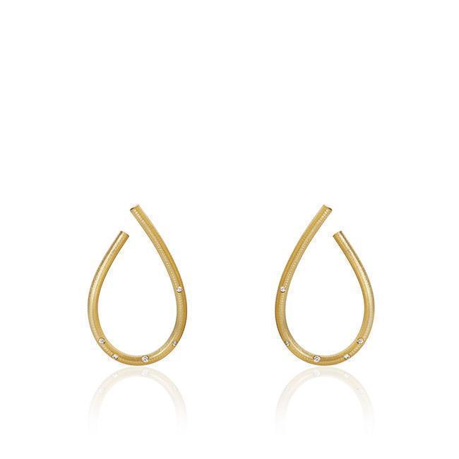 KHARISMA øreringe mellem guld med diamanter-Dulong Fine Jewelry-Guldsmed Lauridsen